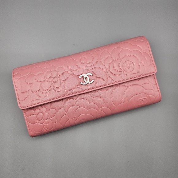 🌸CHANEL Authentic Camilla Wallet/Clutch🌸 - Picture 7 of 17